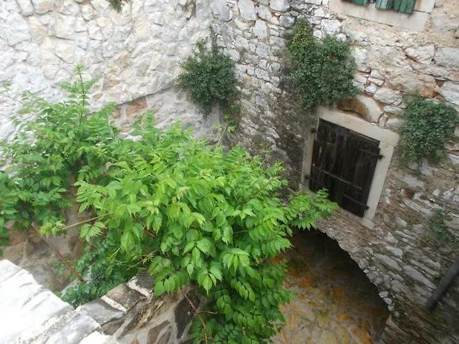 Sunce - One Bedroom With Sea View And Terrace Apartamento Murter