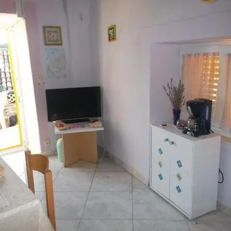 Sunce - One Bedroom With Sea View And Terrace Daire