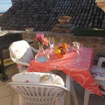 Sunce - One Bedroom With Sea View And Terrace Daire